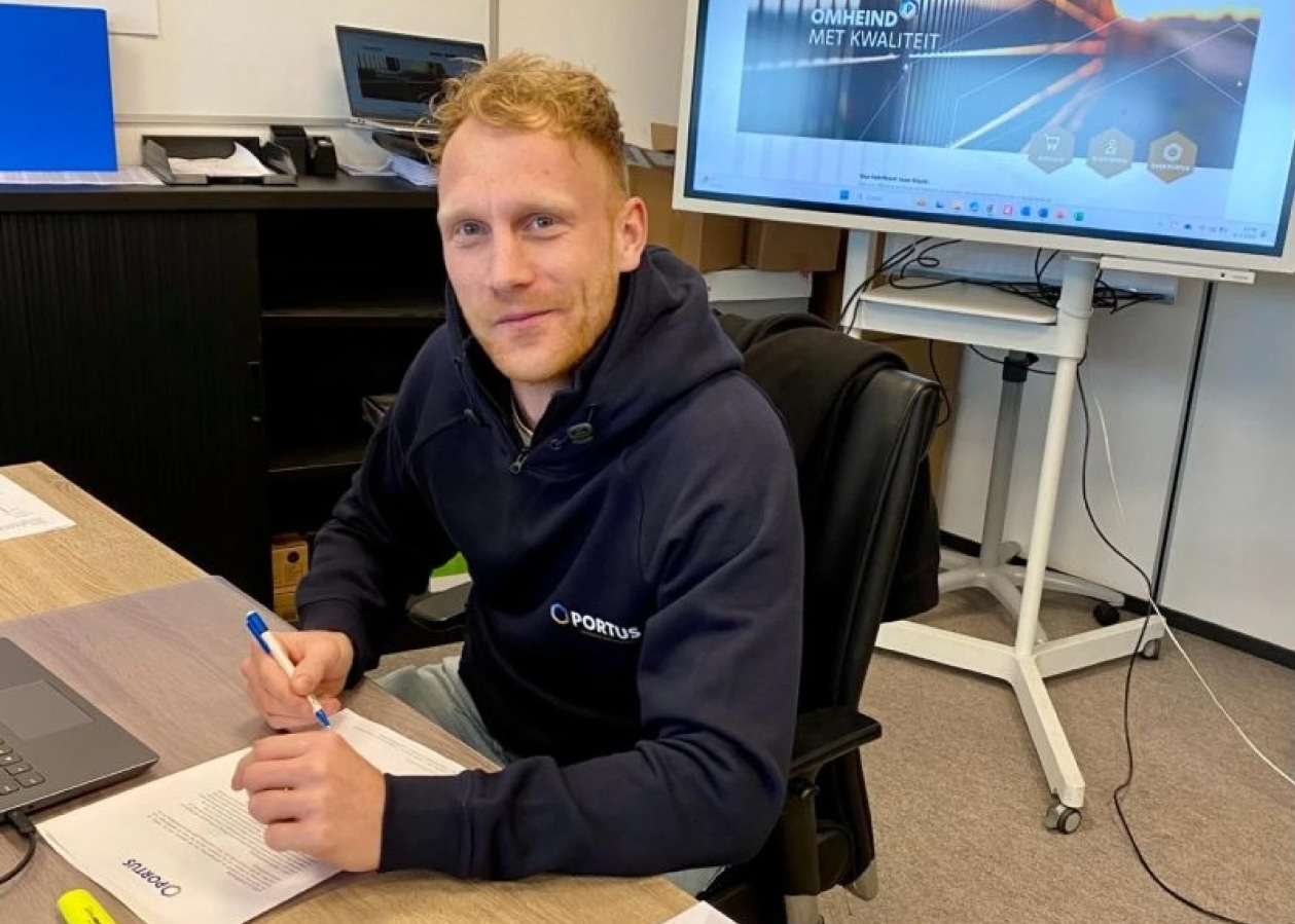 ONZE EERSTE FILIAALMEDEWERKER!